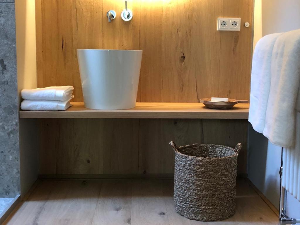 Het Wagenhuis Loon op Zand Bagian luar foto